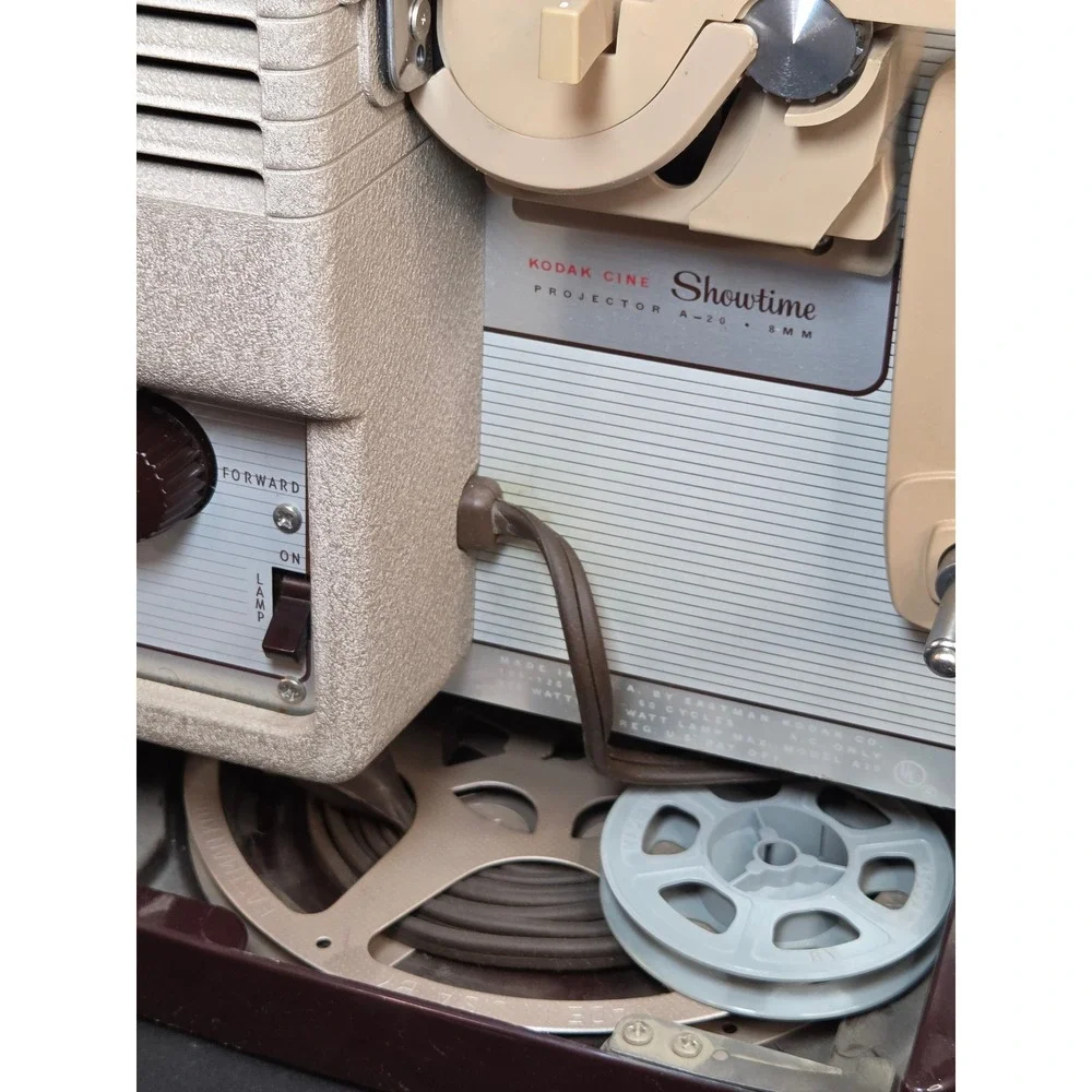 Vintage Kodak Cine Showtime 8mm Movie Projector Model A20 Rochester NY Case NEW!